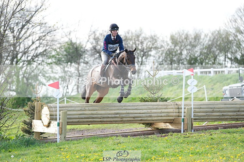 250419-175814-14417 - 909-William.Fox-Pitt-GRANSTOWN.STAR.LOVE