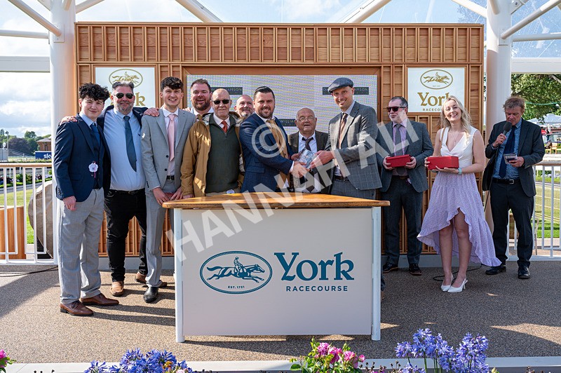 120626-Race 6-Rotokura Belle-1185 - Race 6 16.45pm Dawson Williamson Architects Handicap