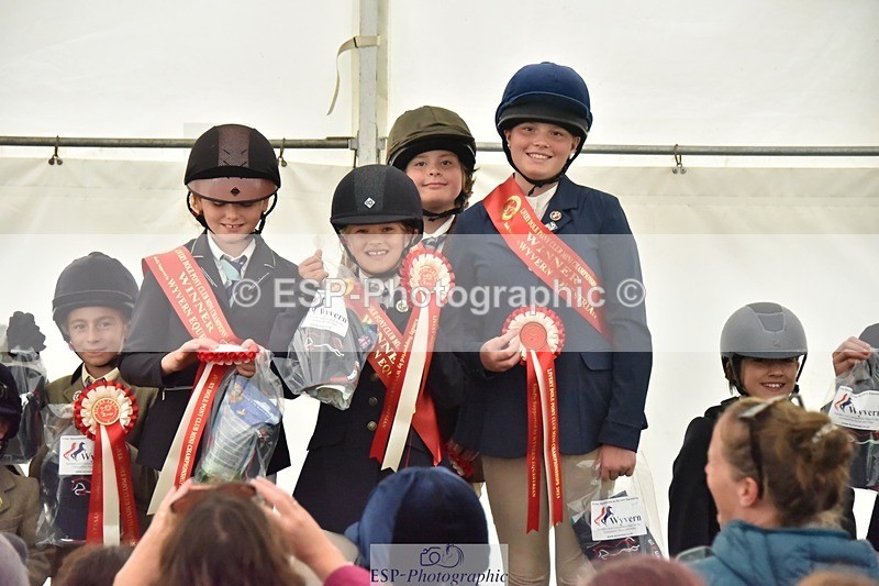 230825-170850-12973 - Friday 60cm and 70cm presentations