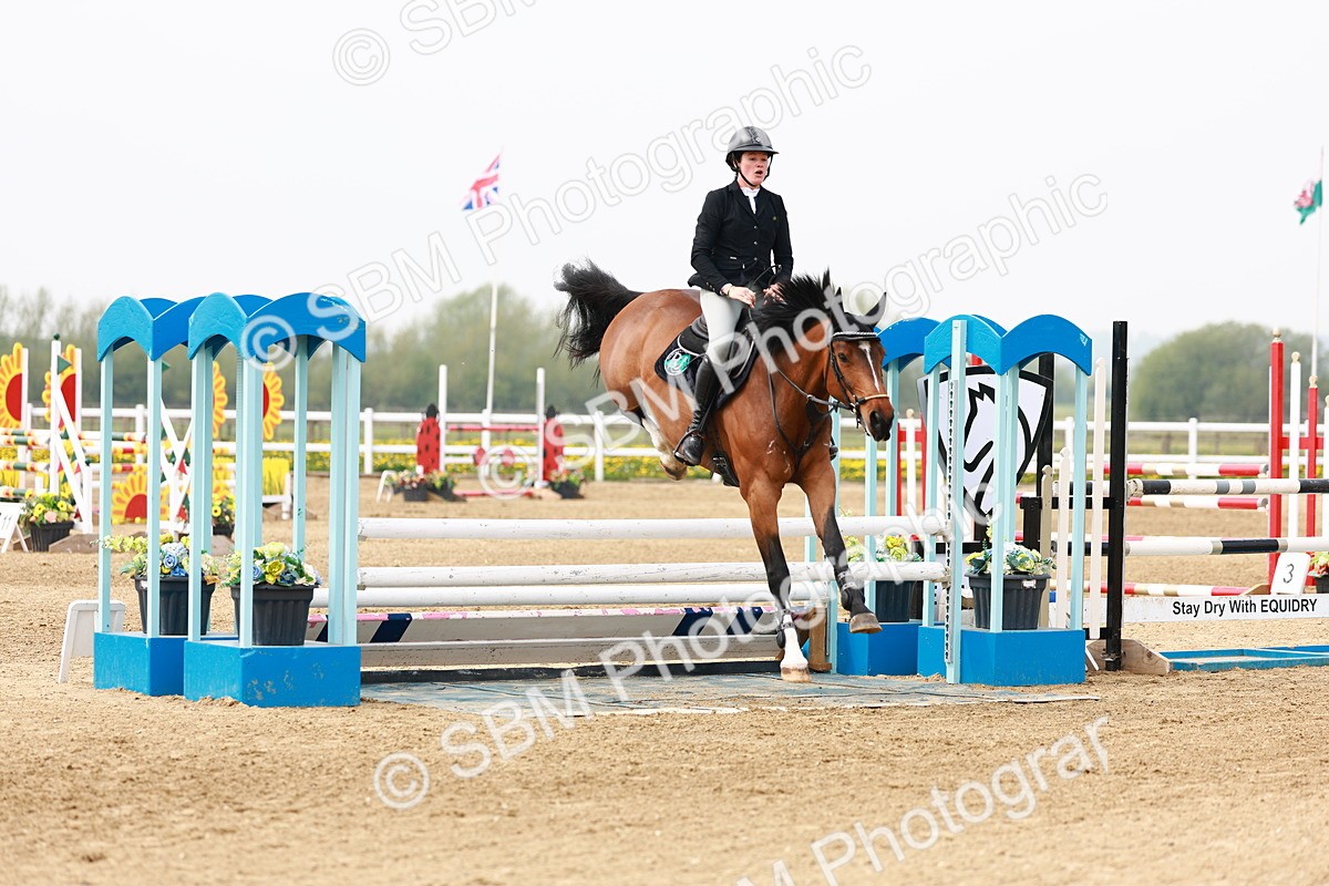  - Class 18 - Senior Newcomers - 1.10m