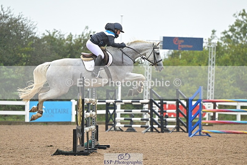 240925A-141205-01072 - Cls 5 Foxhunter and 1.20m Open