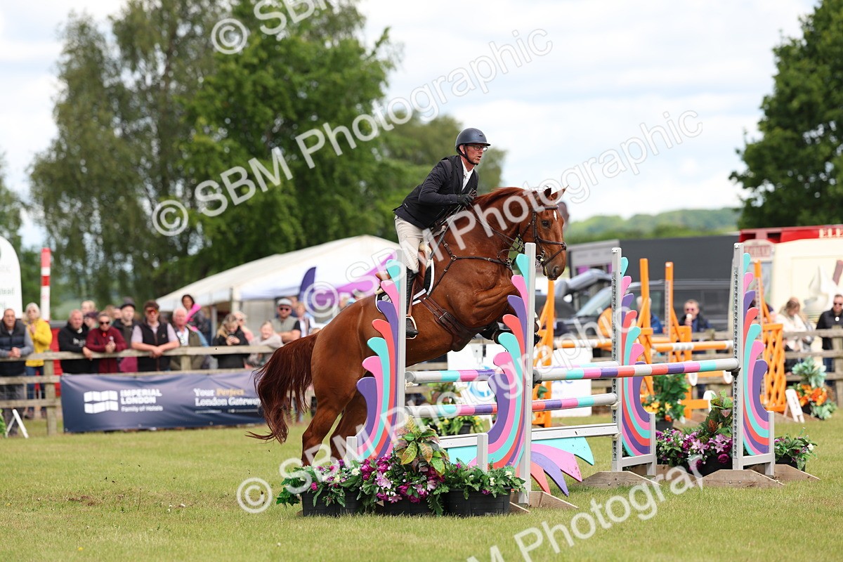 SBM_13744 - Class 206 - Senior Newcomers - 1.10m Open