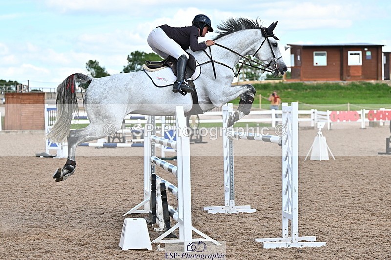 240619A-160804-01146 - Cls 5 Snr Foxhunter and 1.20m Open