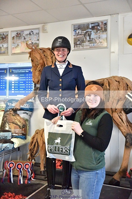 250214-130816-00352 - Freestyle Medium Silver Presentation