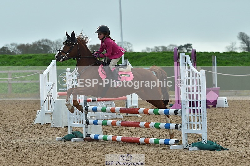 231119A-123006-05699 - Sun Cls 25 Stepping Stones 128cm & 138cm