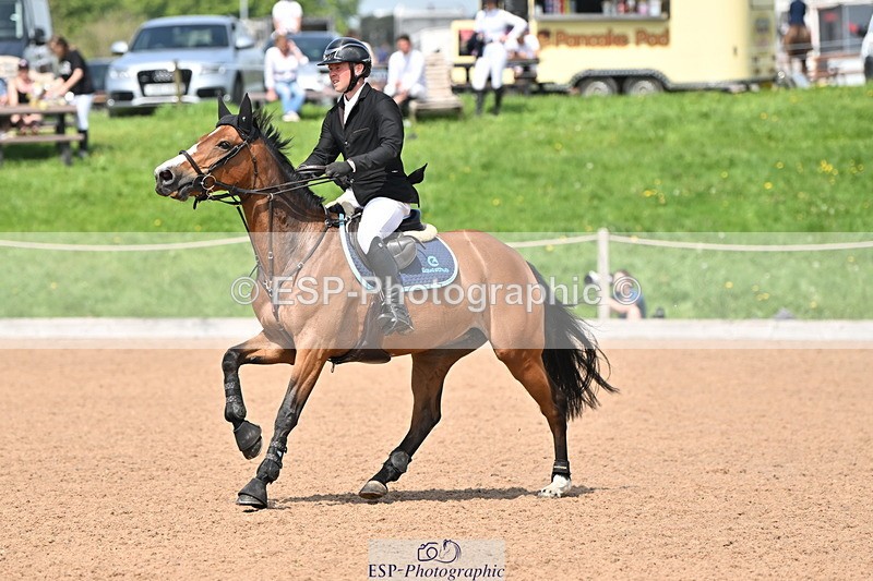 240510A-141359-07975 - Cls 23 Talent Seeker Inc 7yr old 14.10 to Finish