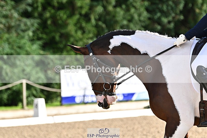 241023-145206-00628 - 004-Claire.Deuten-FOXRIDGE.HIGH.JINX