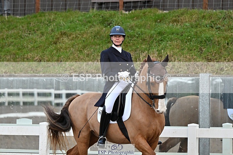 241214-152905-03254 - 109-Katharine.Lewis-Albertho.B