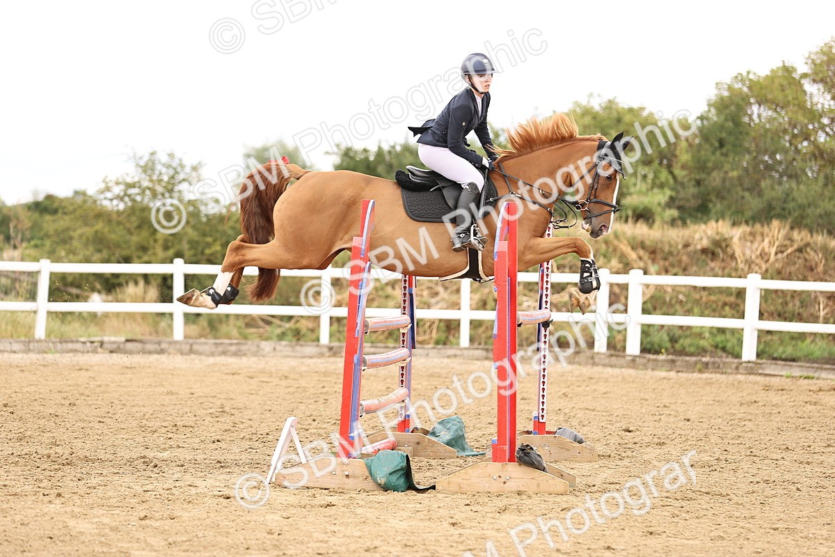 SBM_026902 - Class 13 - Senior Newcomers - 1.10m