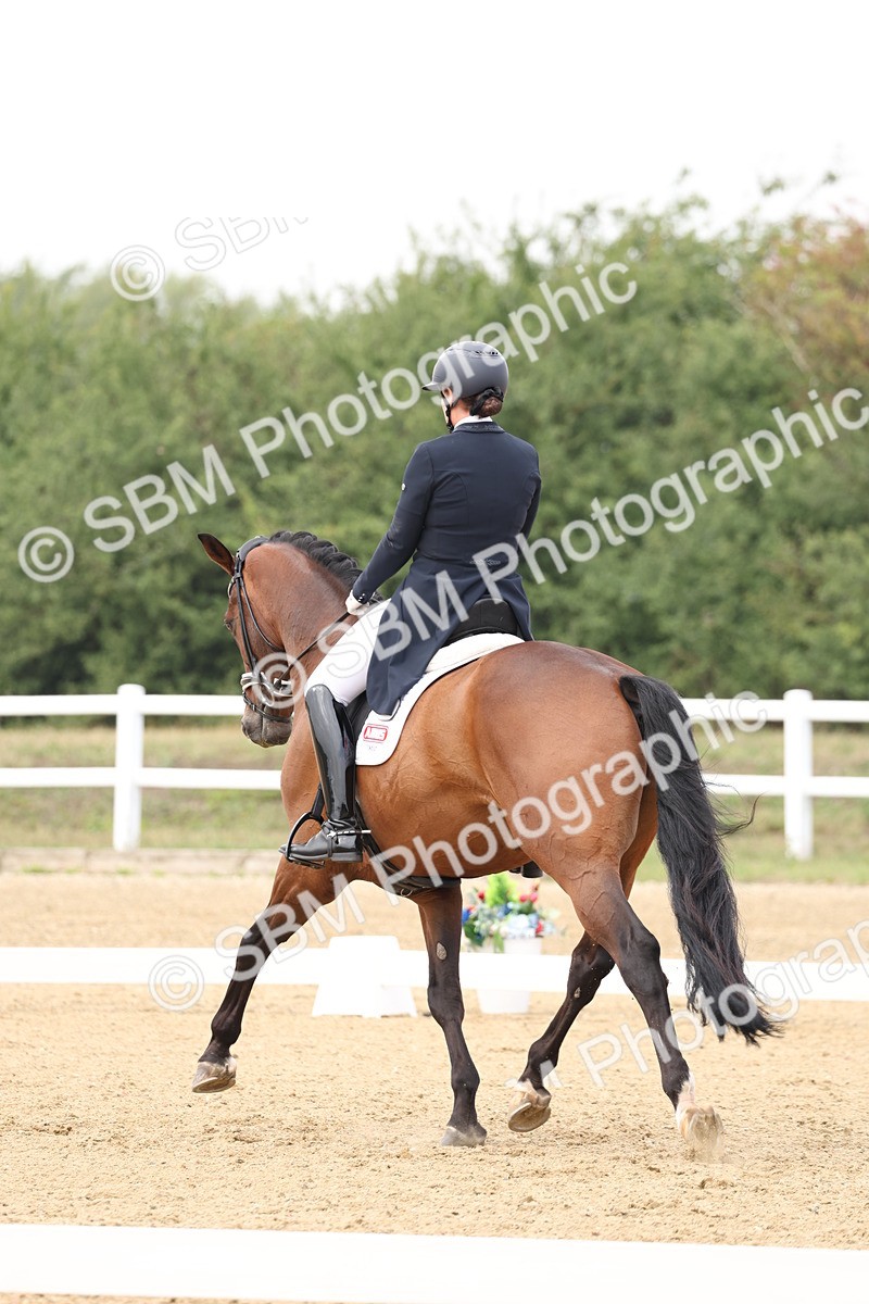 SBM_007487 - Class 9 - FEI INT I - 14.57-15.45