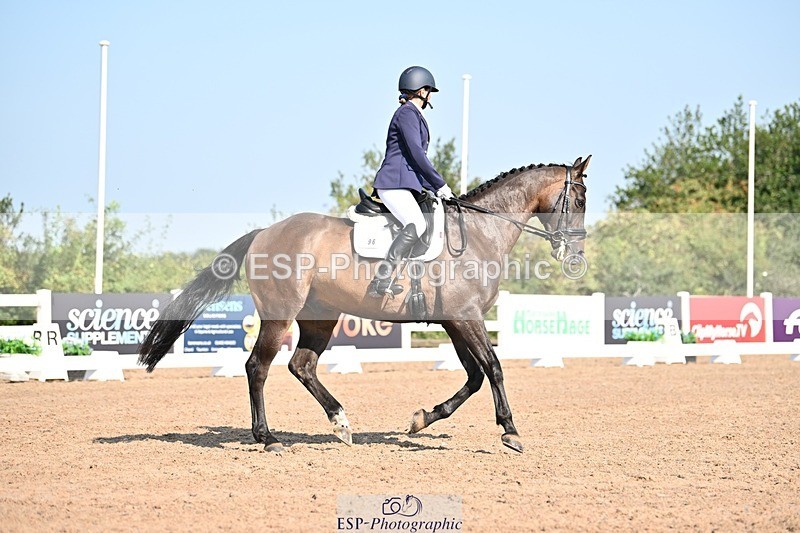 250816-100254-03040 - 096-Louisa.ChattingFirst.Mohican.II