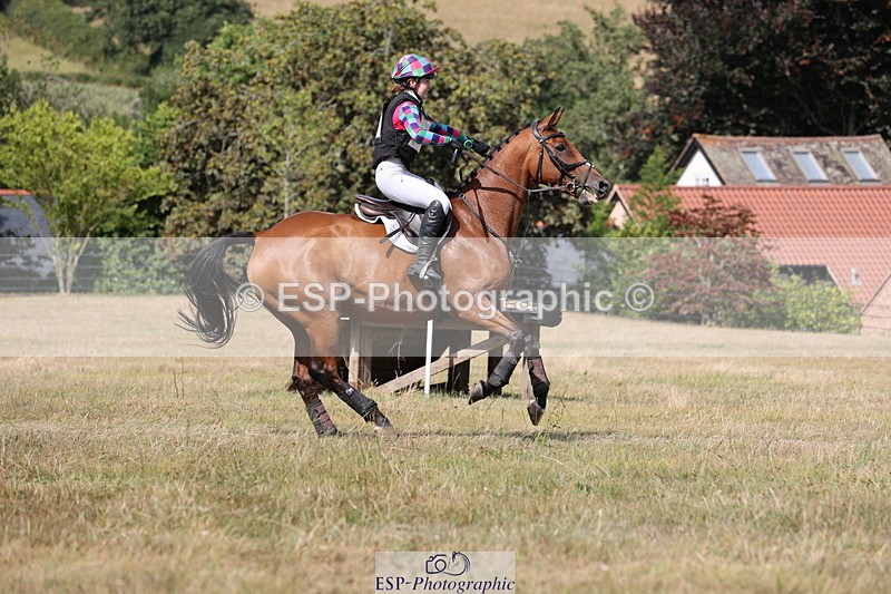 250802A-155818-06903 - F-279-Sophie.Robson-JOLLY.JEAN