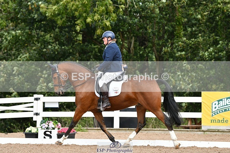 250906-111920-00955 - 041-Victoria.BradfordKenniford.flash.dancer