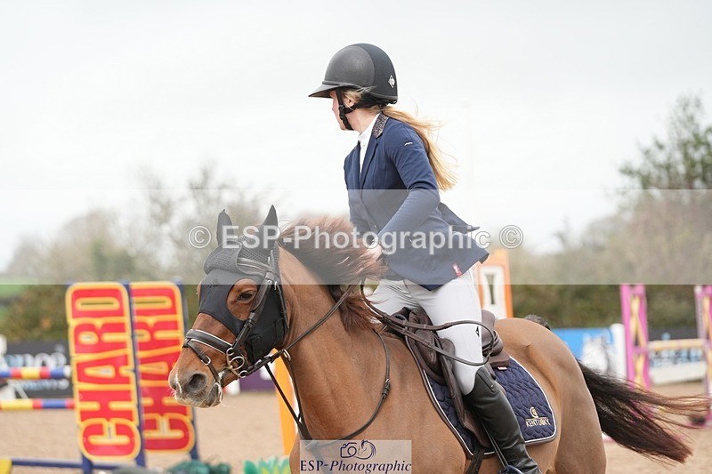 251109-102647-03373 - Cls 19 Snr 1.05m Open