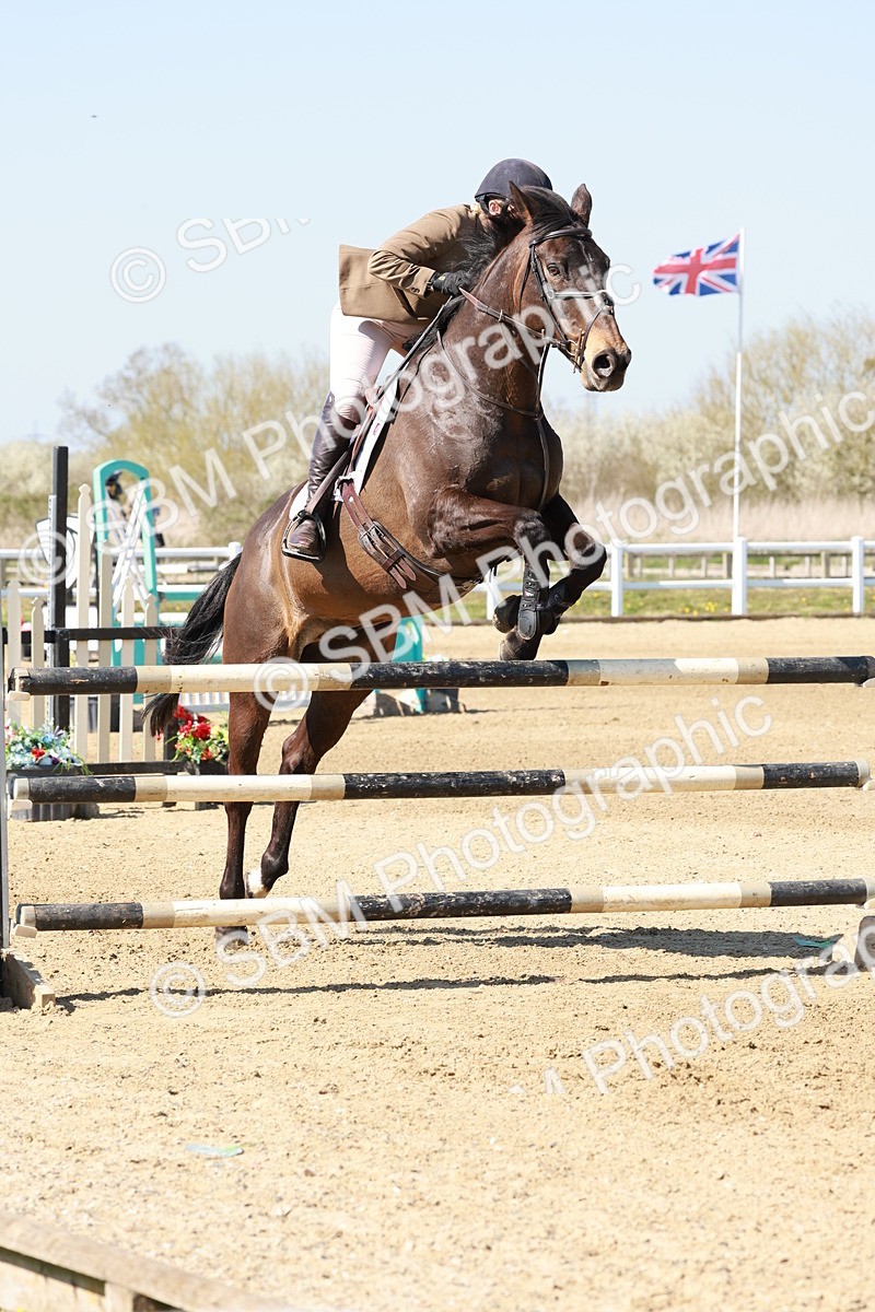 SBM_004382 - Class 17 - Senior Newcomers - 1.10m