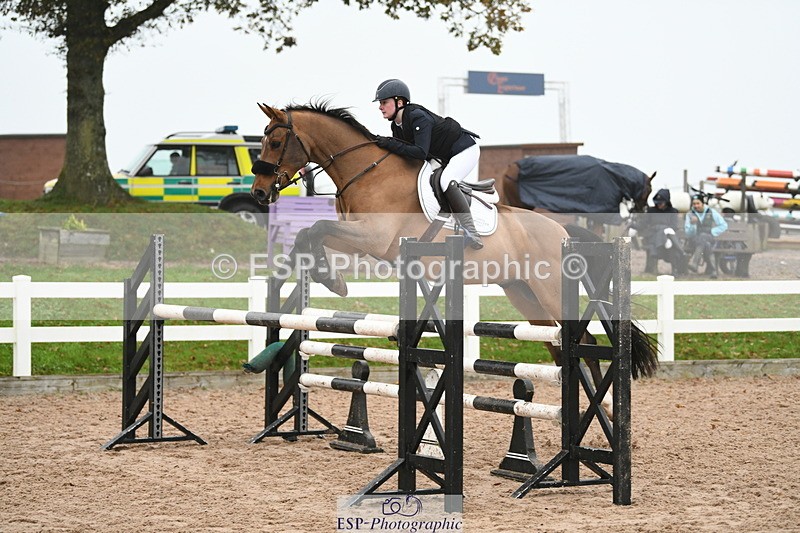 241103A-111610-07734 - SUN Cls 21 Snr Newcomers and 1.10m Open