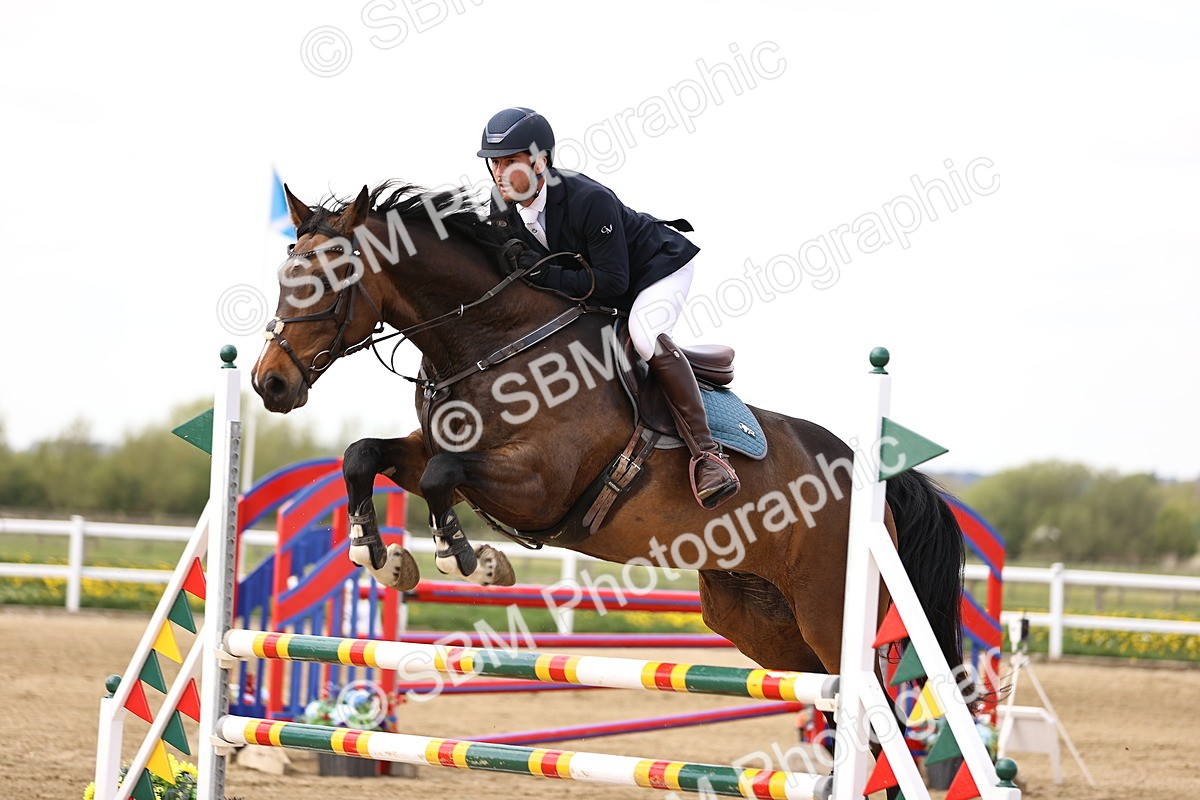 SBM_002425 - Class 11 - Senior newcomers - 1.10m