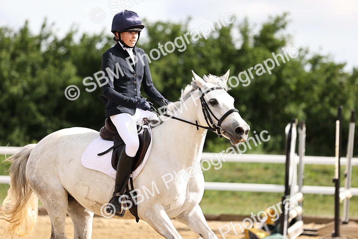 SBM_001810 - Class 8 - Clear Round