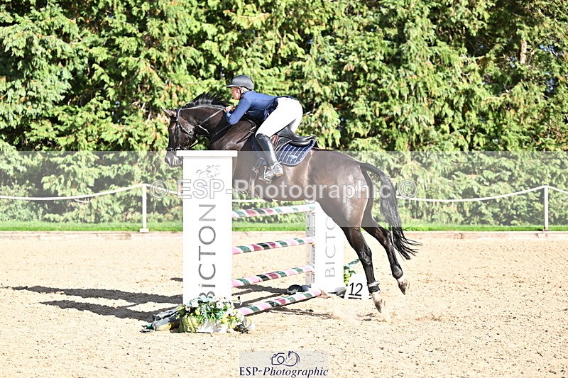 260906A-161156-04600 - Cls 24 Snr Foxhunter