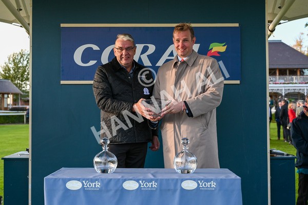 141023-Race 7-Star Ahoy-9411 - Race 7 4.45pm Coral 'Committed To Safer Gambling' Finale Handicap