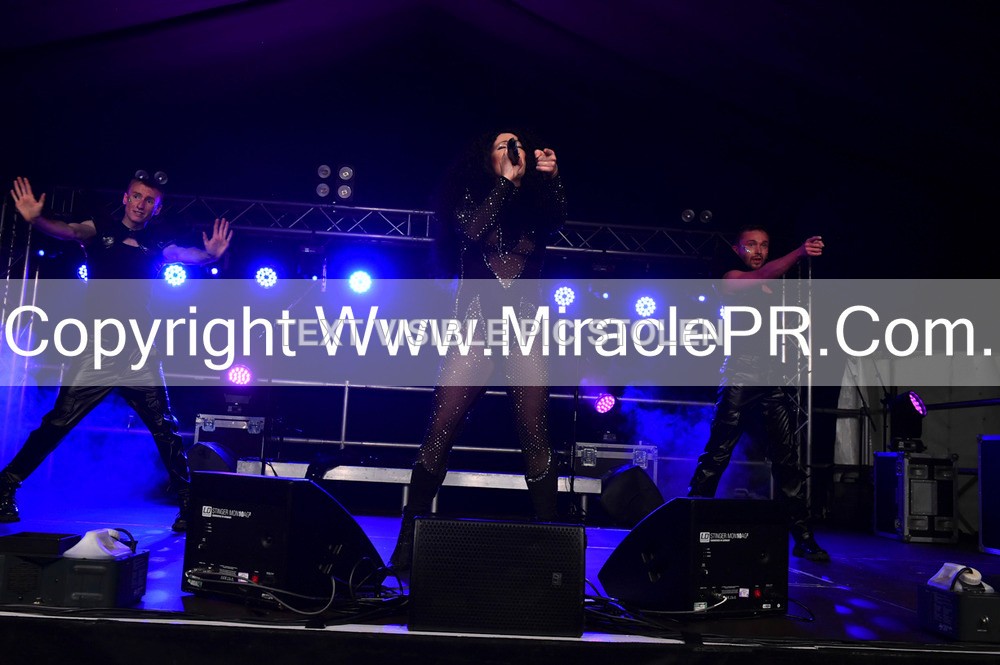SH4_6936 - The Cher Experience