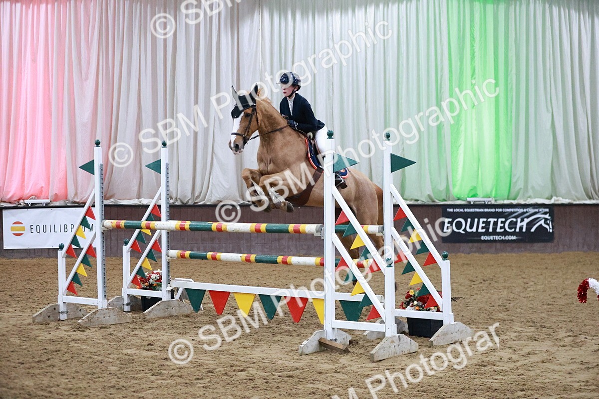SBM_001355 - Class 5 - Senior Foxhunter 1.20m