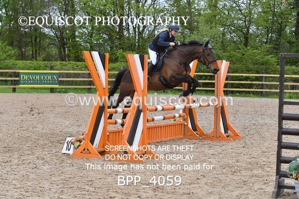 BPP_4059 - CLASS 4 Senior BritiNovice/ 90cm Open