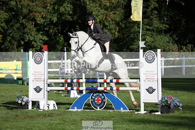 231022-153621-29846 - 509-WOODLANDS.SILVER.CLOUD-Karen.Cowling-TrotUp+SJ