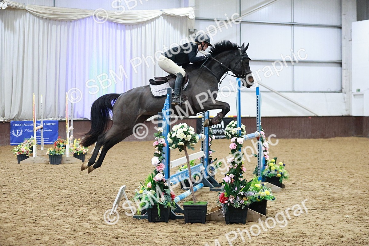 SBM_004482 - Class 17 - Senior Newcomers - 1.10m