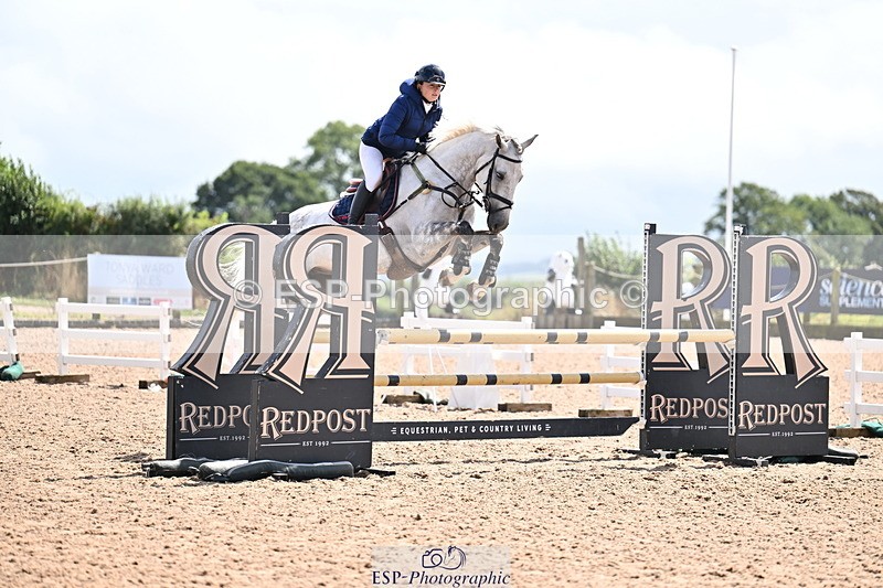 250827B-130821-00487 - Cls 4 Snr Newcomers 1.10m