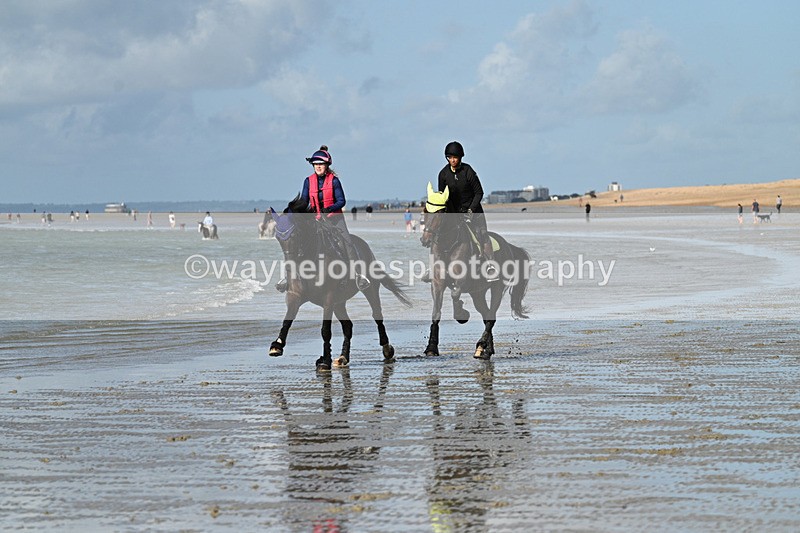 WJ7_4396 - Leigh Kelly & Jade Bennett 25-08-24