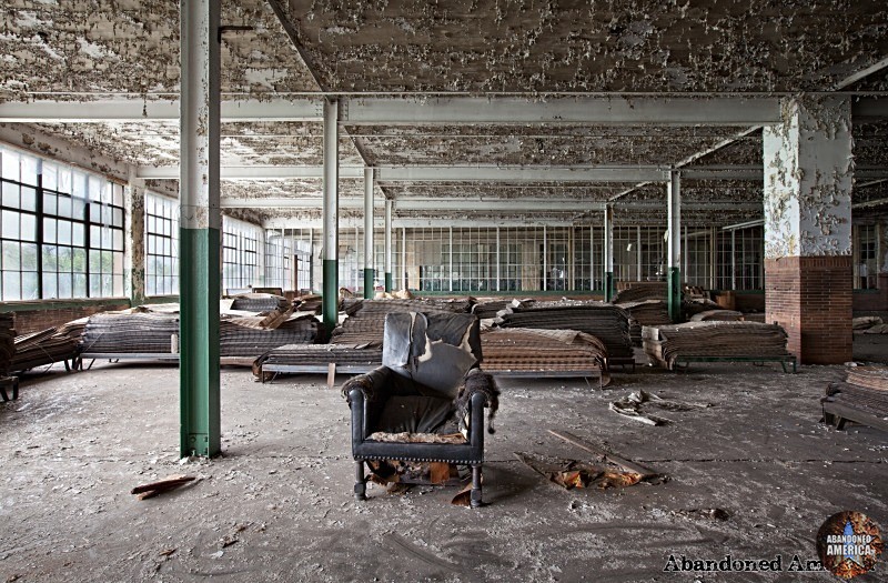 The Scranton Lace Company | The Famous Chair - Scranton Lace Company