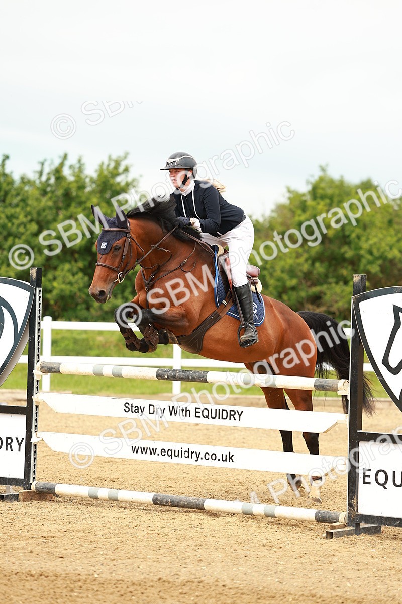 SBM_002118 - Class 4 - Senior Newcomers - 1.10m