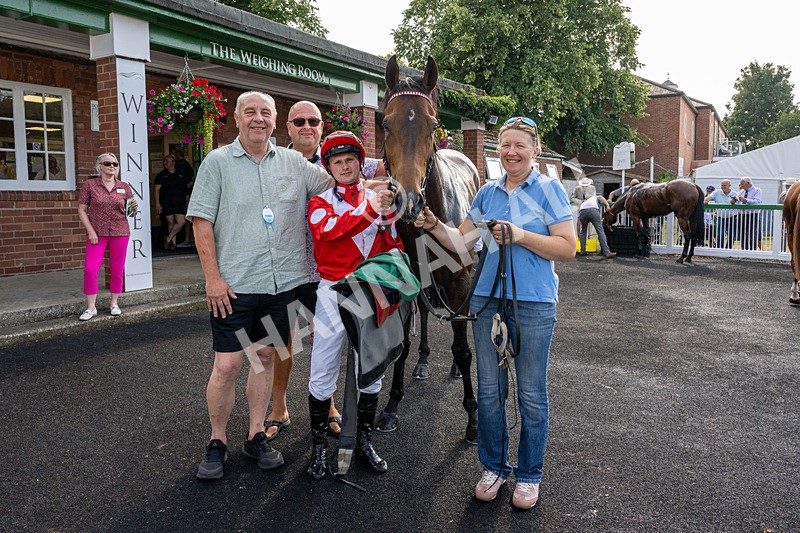 160726-Race 5-Captain Cess-4675 - Race 5 16.10pm Meijer Celebration Cup Handicap