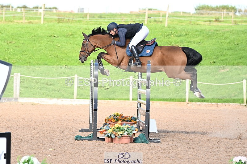 240913A-160823-05165 - Cls 18 National 1.40m Open