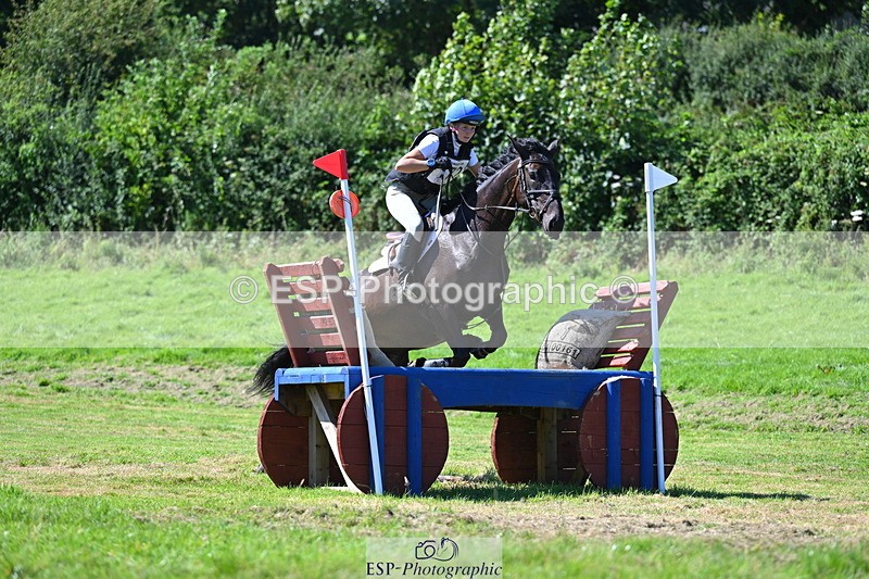 240811A-151144-05695 - 172