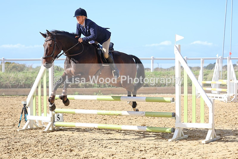 3E7A5081 - Class 9: 80cm Senior