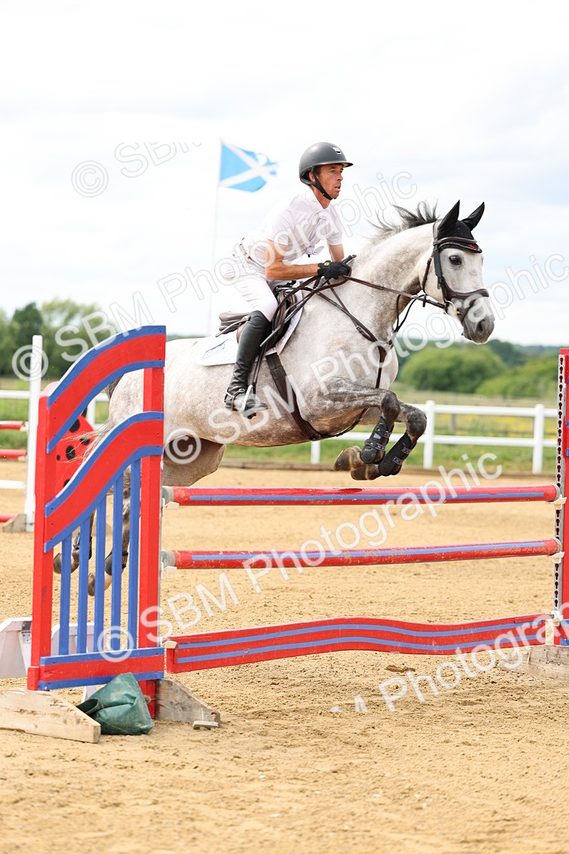 SBM_006104 - Class 19 - Senior Newcomers - 1.10m