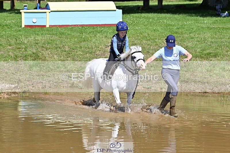 240728B-111553-01341 - Gemma's Group XC