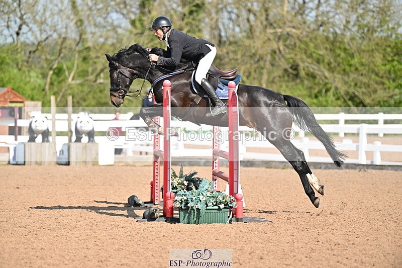 240509A-095315-00276 - Cls 1 British Novice and 90cm Open