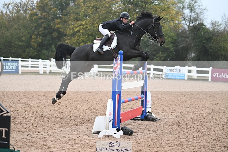 241102A-153120-06119 - SAT Cls 17 National 1.30 & 1.40m