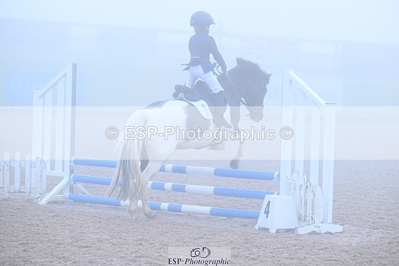 251115-092712-00299 - Cls 19 Clear Round 40cm
