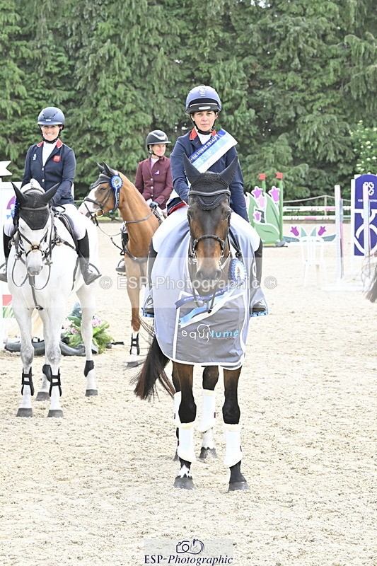 250525A-161119-18513 - Presentations Section C CCI 2 Star Long