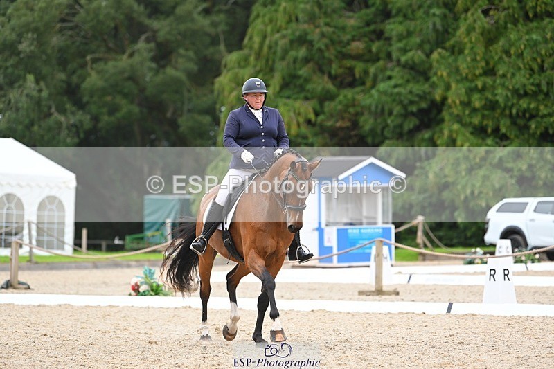 230813-171530-08609 - Cls 14 Medium Silver 16.45 to End