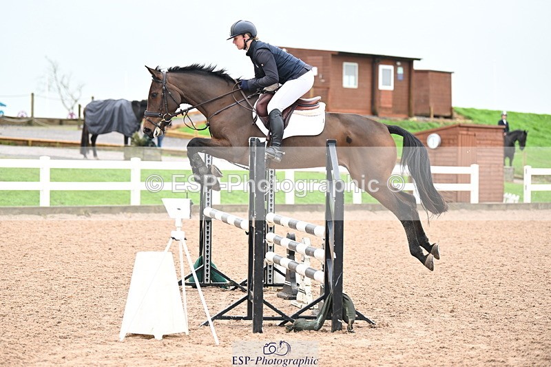 241023A-113427-00575 - Cls 1 British Novice and 90cm Open