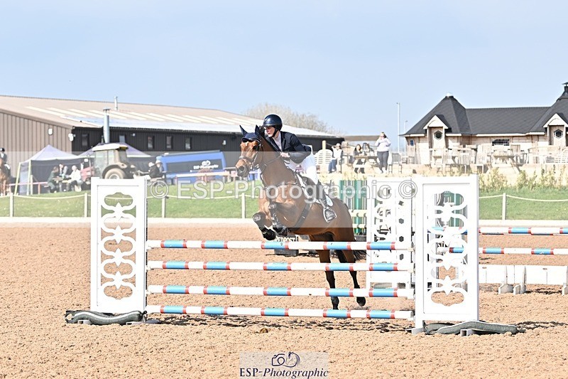 250326-131827-00872 - Cls 4 Newcomers and 1.10m