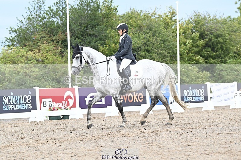 250907-110949-06509 - 072-Jan.ChoppingSeal