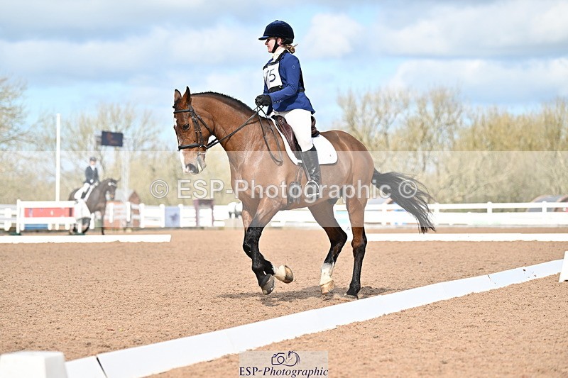 240324A-121948-02229 - Novice 28, 12.15 to 13.00