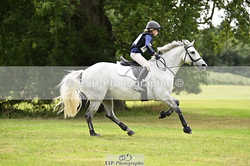 240825X-160641-36184 - 80cm XC 15.30 to 16.30
