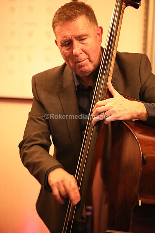 NKC-9 - Denny Illet and chums plays tribute to Nat King Cole